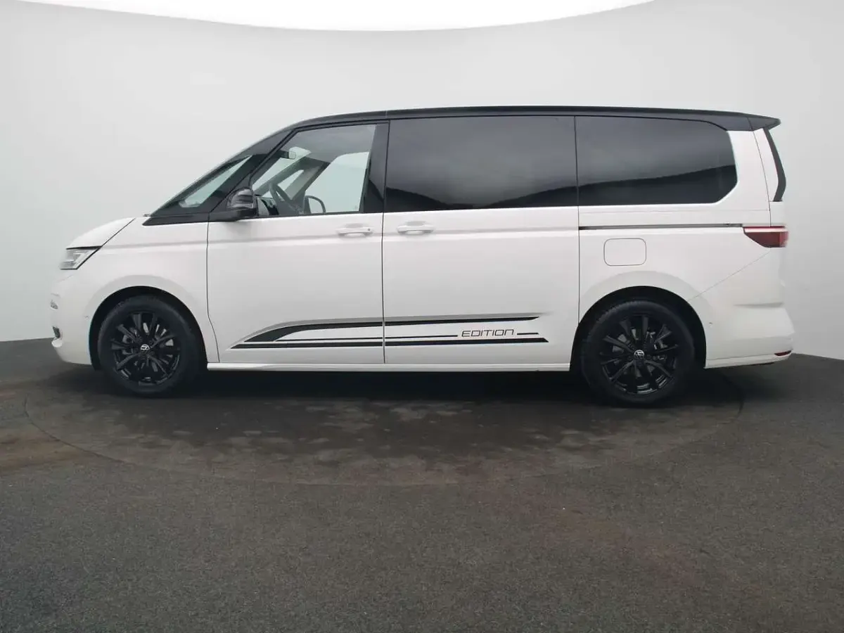 Neu VW Multivan Life 177 PS (130 kW) 2026 Candyweiß deep black perleffe Van / Kleinbus