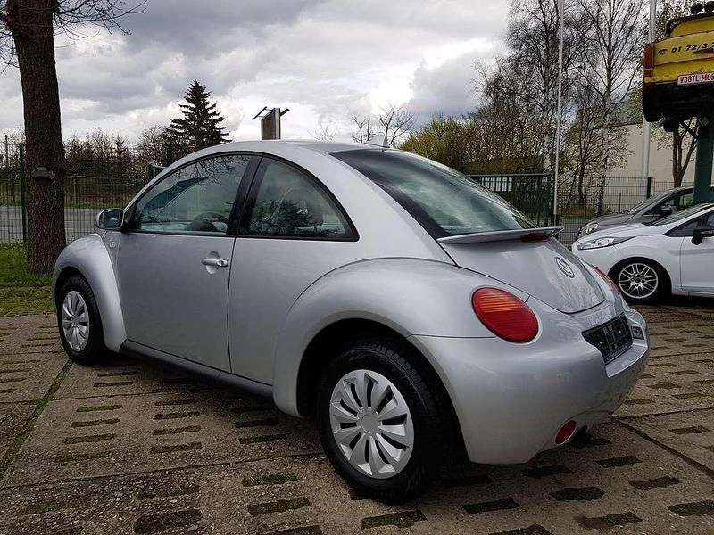 Gebraucht VW New Beetle 75 PS (55 kW) 2002 Reflexsilbermetallic Kleinwagen