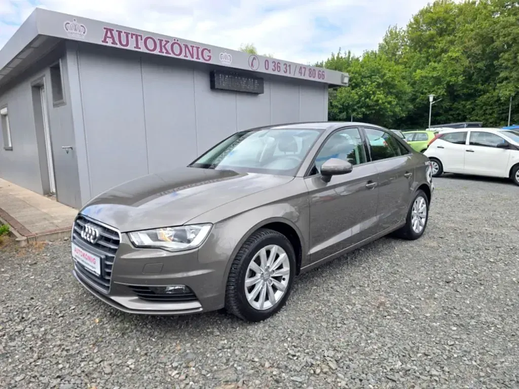 Gebraucht Audi A3 Attraction 150 PS (110 kW) 2015 Braun Limousine