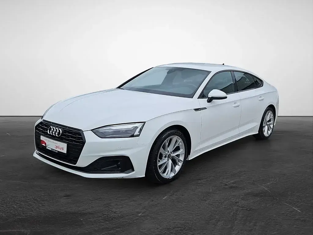 Gebraucht Audi A5 Sportback Advanced Plus 163 PS (119 kW) 2022 Ibisweiß Kleinwagen