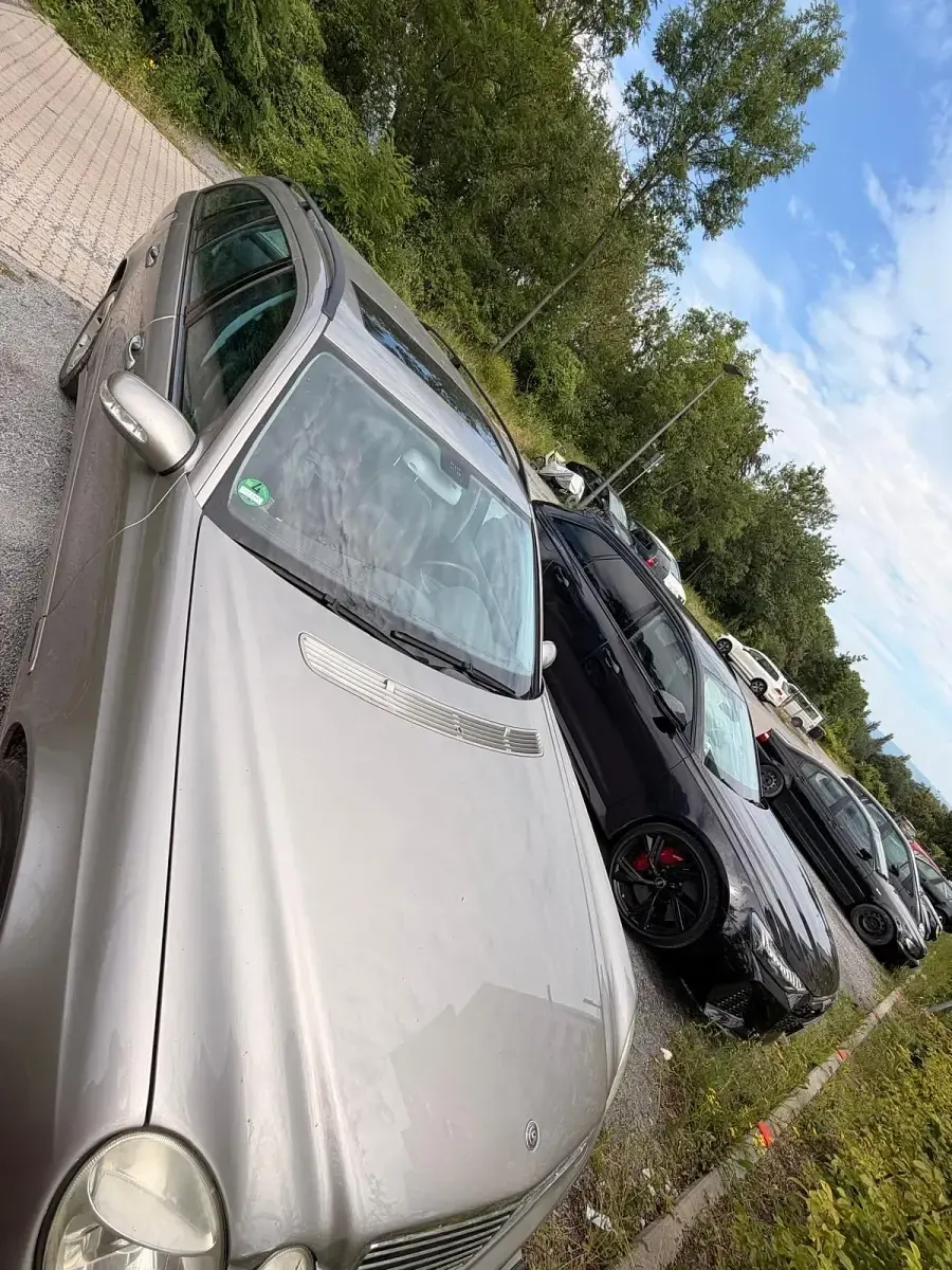 Gebraucht Mercedes E320 204 PS (150 kW) 2004 Andere farben Kombi