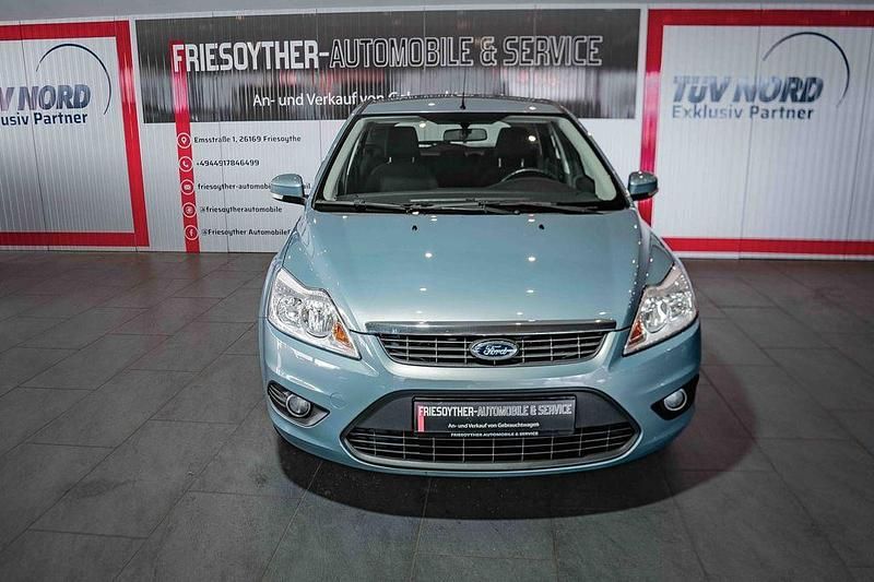 Gebraucht Ford Focus 80 PS (58 kW) 2010 Grau Limousine