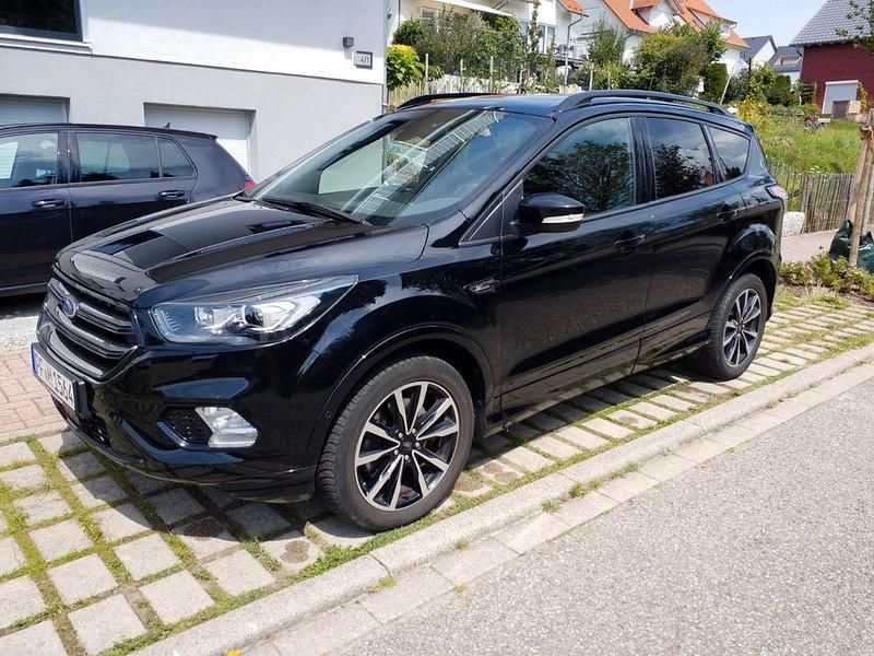 Gebraucht Ford Kuga ST-Line 179 PS (131 kW) 2019 Schwarz SUV