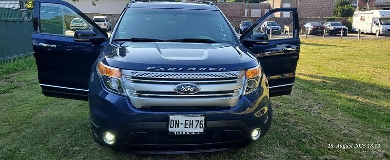 Blau Gebraucht 2012 Ford Explorer XLT SUV | 15.500 € - Bild 1/4