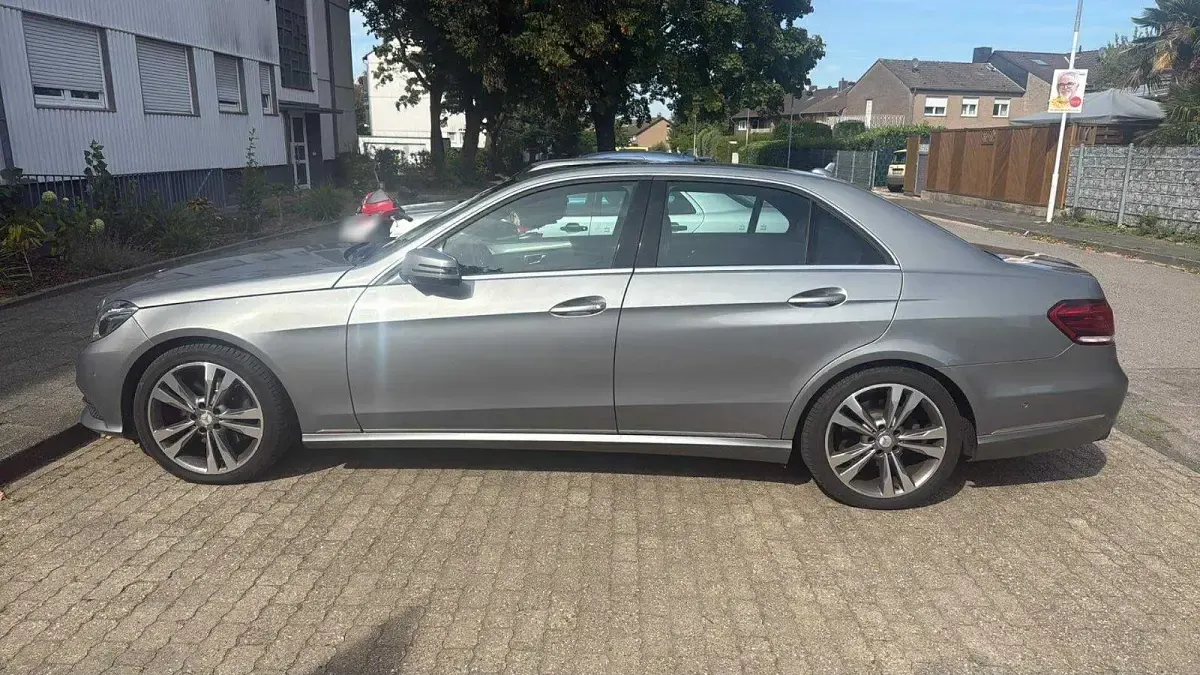 Gebraucht Mercedes E250 Avantgarde 227 PS (166 kW) 2013 Grau Kombi