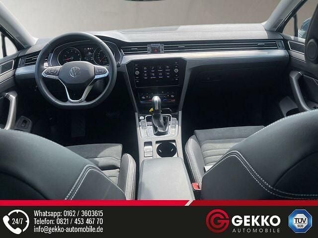 Gebraucht VW Passat Elegance+ 190 PS (139 kW) 2022 Aquamarinblau metallic Kombi