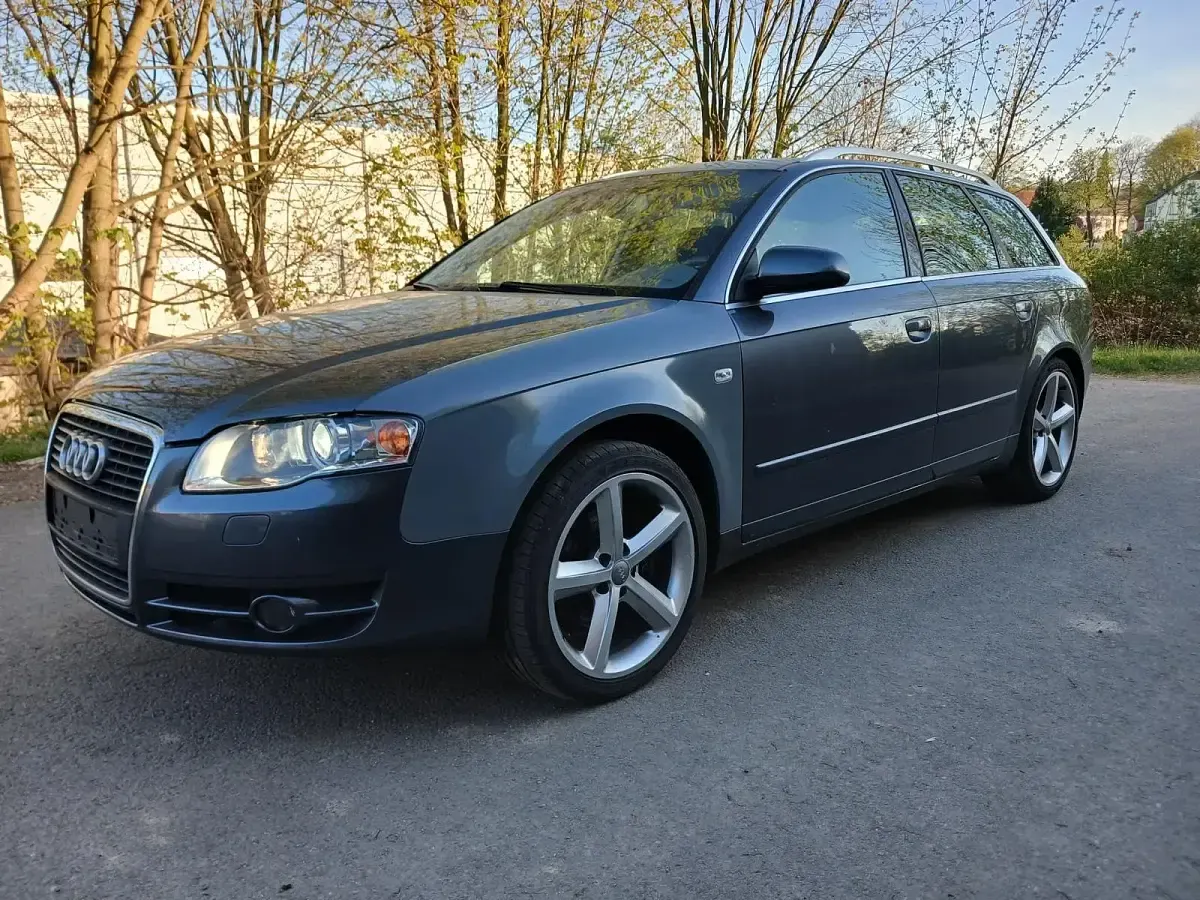 Gebraucht Audi A4 163 PS (119 kW) 2005 Grau Kombi