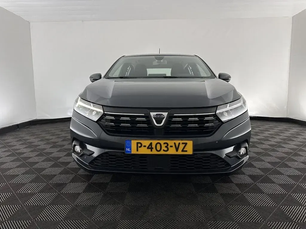 Gebraucht Dacia Sandero Comfort 92 PS (67 kW) 2022 Grau Limousine