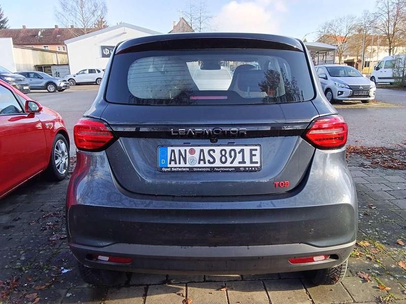 Gebraucht Leapmotor T03 69 kW (95 PS) 2025 Grau Kleinwagen