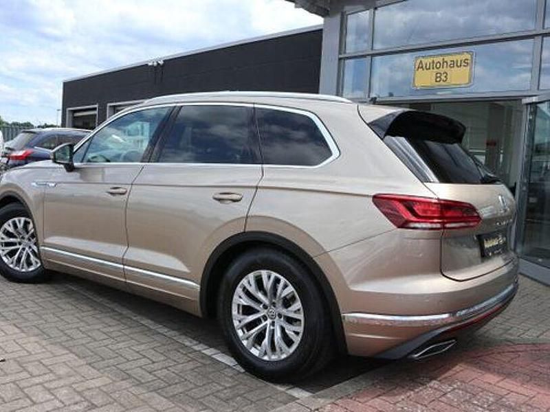 Gebraucht VW Touareg Atmosphere 286 PS (210 kW) 2018 Gold SUV
