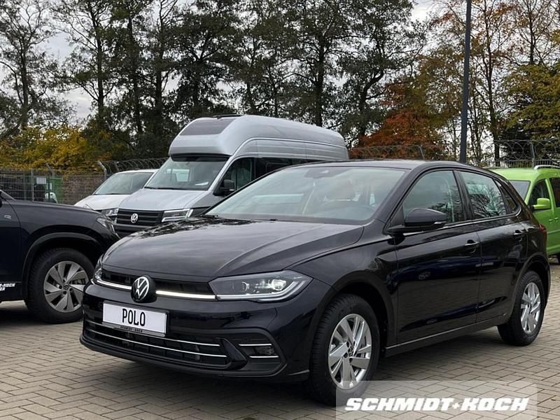 Second-hand VW Polo Style 116 CP (85 kW) 2025 Negru Berlinǎ