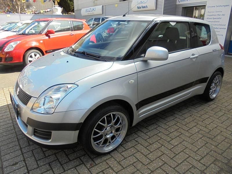 Gebraucht Suzuki Swift Comfort 92 PS (67 kW) 2009 Silber Kleinwagen