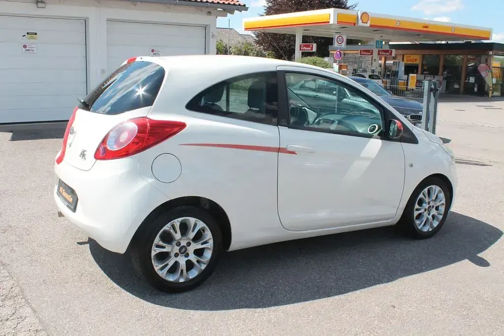 Gebraucht Ford Ka Titanium 69 PS (50 kW) 2009 Weiß Kleinwagen