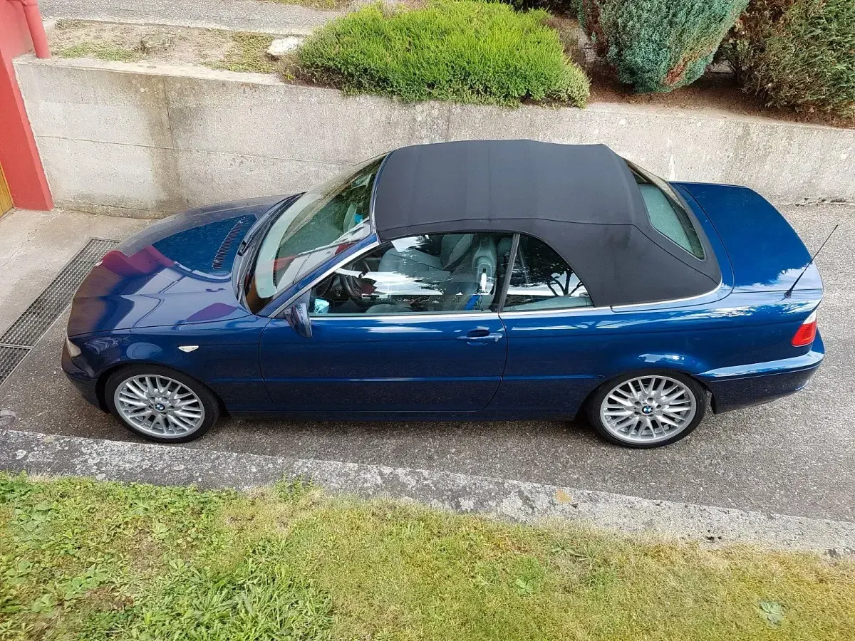 Gebraucht BMW 325 Cabriolet Performance 192 PS (141 kW) 2003 Blau Cabrio