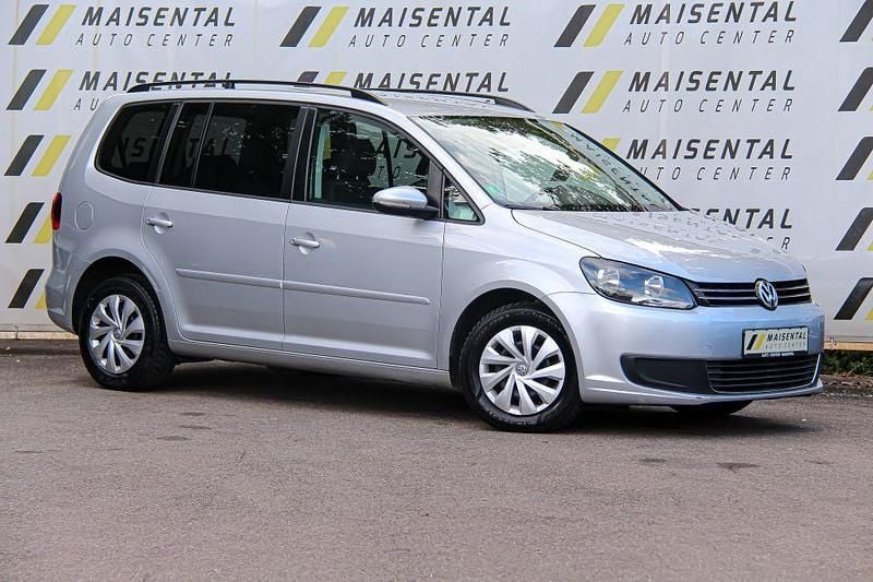 Silber Gebraucht 2011 VW Touran Comfortline Van / Kleinbus | 7.999 € (Fairer Preis) - Bild 1/4