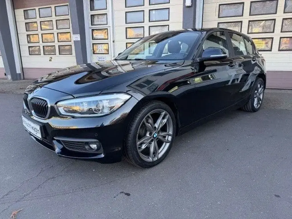Gebraucht BMW 118 M Sport 136 PS (100 kW) 2017 Black sapphire (schwarz) Kleinwagen