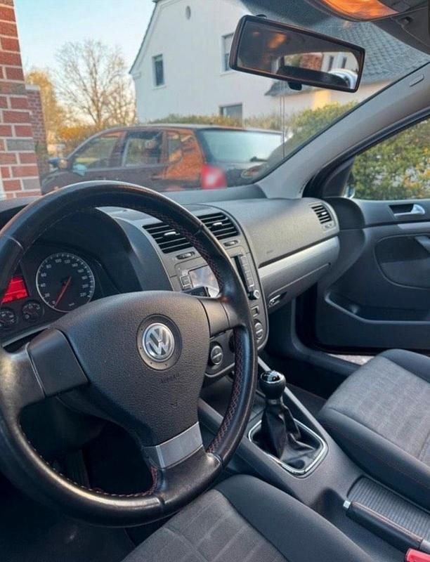Gebraucht VW Golf V Edition 75 PS (55 kW) 2005 Schwarz Kleinwagen