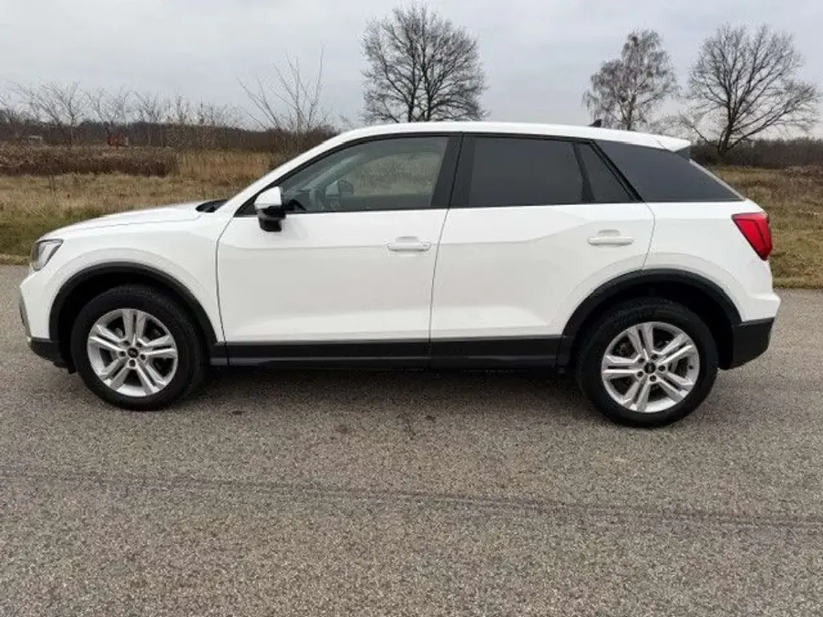Gebraucht Audi Q2 Advanced 116 PS (85 kW) 2022 Weiß SUV
