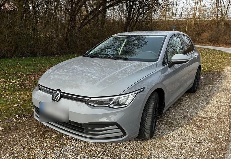 Gebraucht VW Golf VIII Style 131 PS (96 kW) 2021 Grau Limousine