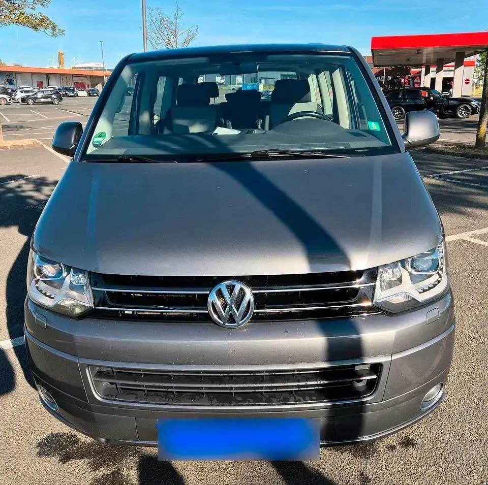 Gebraucht VW T5 Startline 140 PS (102 kW) 2011 Grau Van
