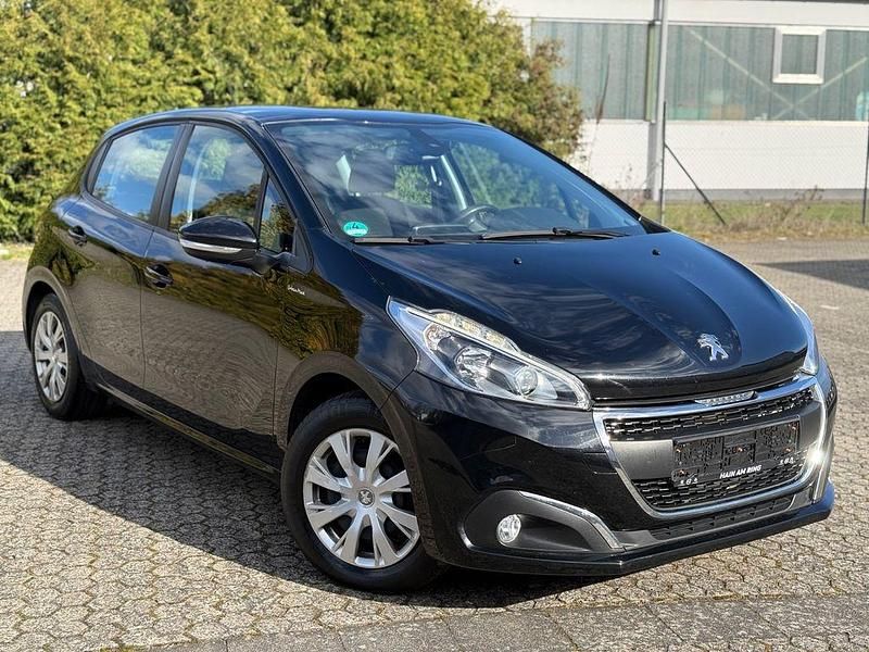 Gebraucht Peugeot 208 Active 82 PS (60 kW) 2016 Schwarz Kleinwagen