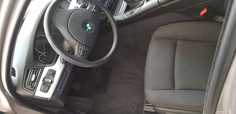 Gebraucht BMW 520 190 PS (139 kW) 2015 Beige Kombi