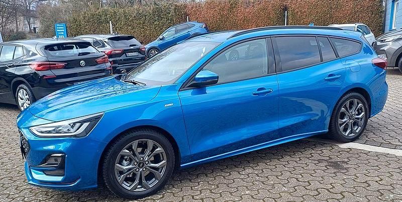 Gebraucht Ford Focus ST-Line X 155 PS (114 kW) 2025 Blau Limousine