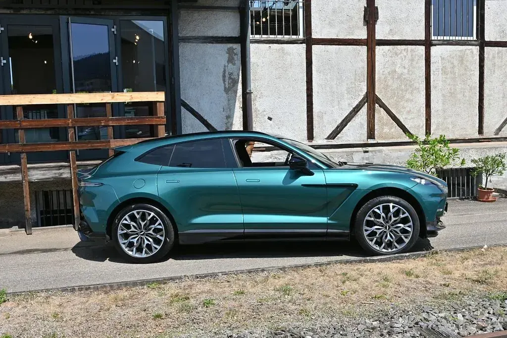 Gebraucht Aston Martin DBX 707 707 PS (519 kW) 2023 Grün SUV