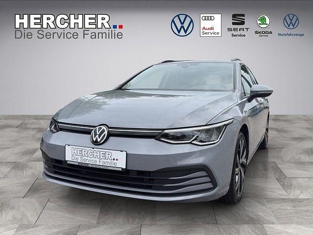 Grau Gebraucht 2021 VW Golf VIII Life Kombi | 22.590 € (Etwas zu teuer) - Bild 1/4