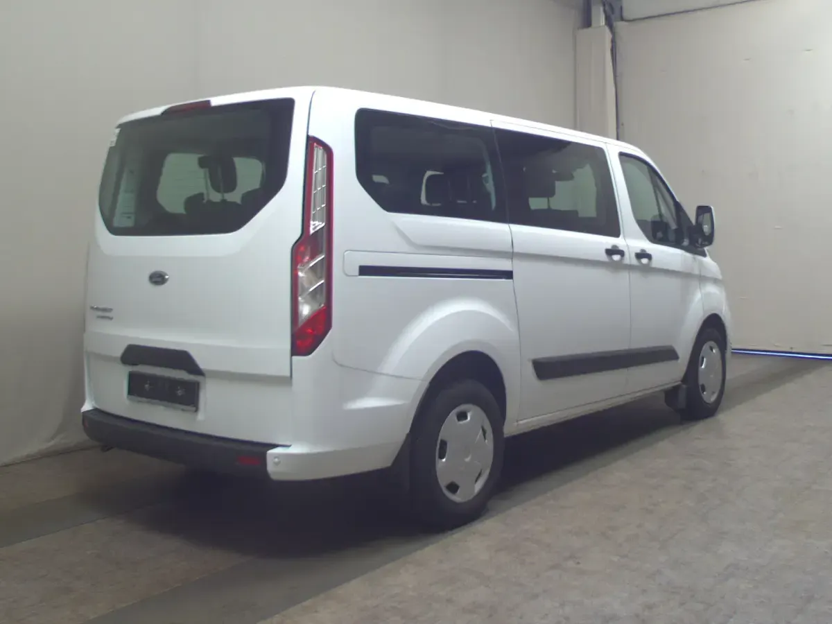 Używany Ford Transit Custom Trend 150 KM (110 kW) 2022 Biały Kombi