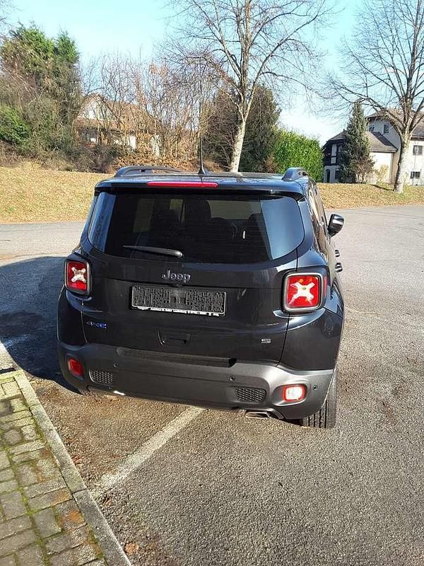 Gebraucht Jeep Renegade 241 PS (177 kW) 2022 Carbon black metallic clear co SUV
