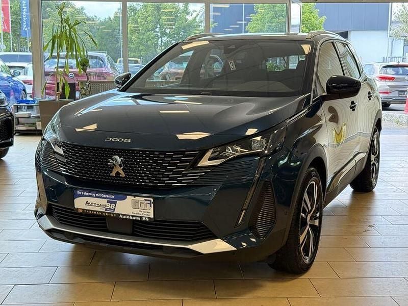 Blau Gebraucht 2023 Peugeot 3008 GT SUV | 25.900 € (Guter Preis) - Bild 1/4