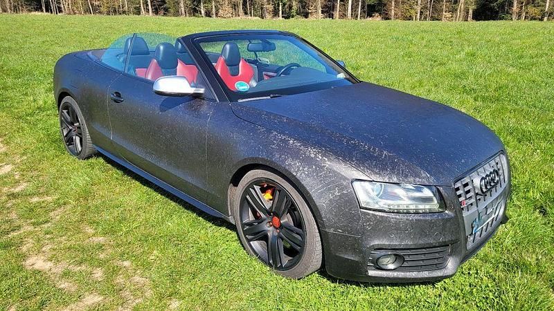 Silber Gebraucht 2010 Audi S5 Ambiente Cabrio | 10.500 € - Bild 1/4