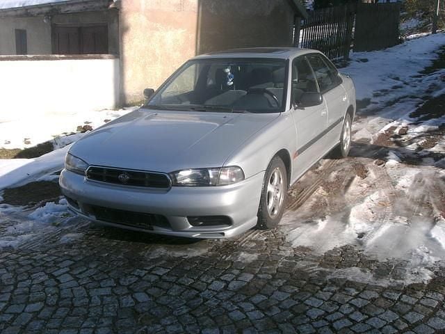 Gebraucht Subaru Legacy 116 PS (85 kW) 1998 Andere farbe metallic Limousine