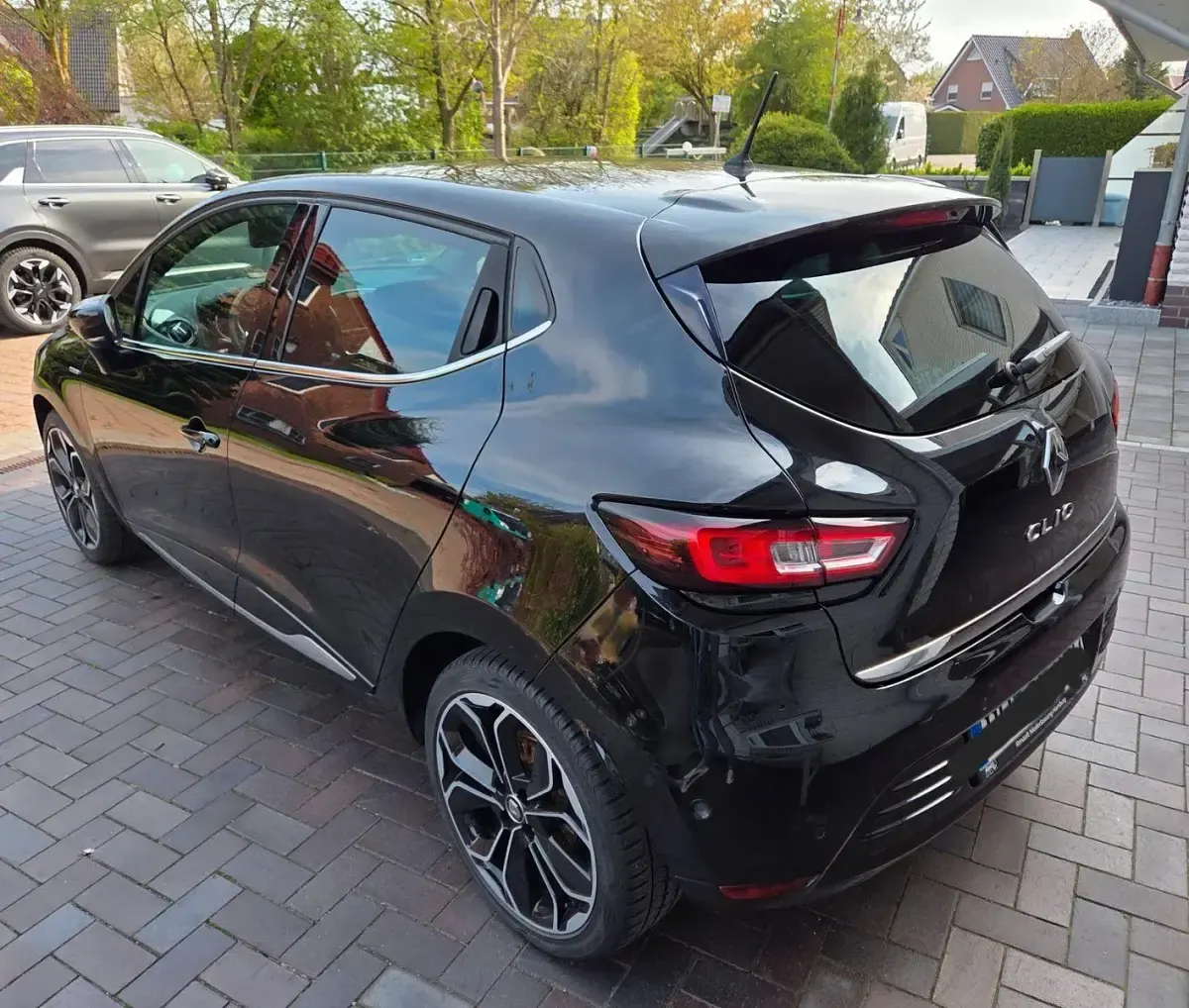 Gebraucht Renault Clio IV Bose Edition 90 PS (66 kW) 2018 Schwarz Kleinwagen