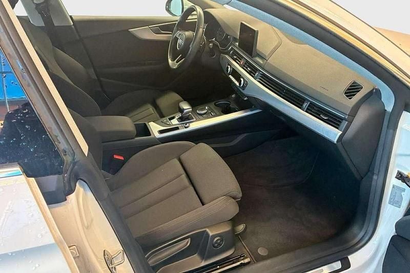 Gebraucht Audi A5 190 PS (139 kW) 2018 Ibisweiß Coupé