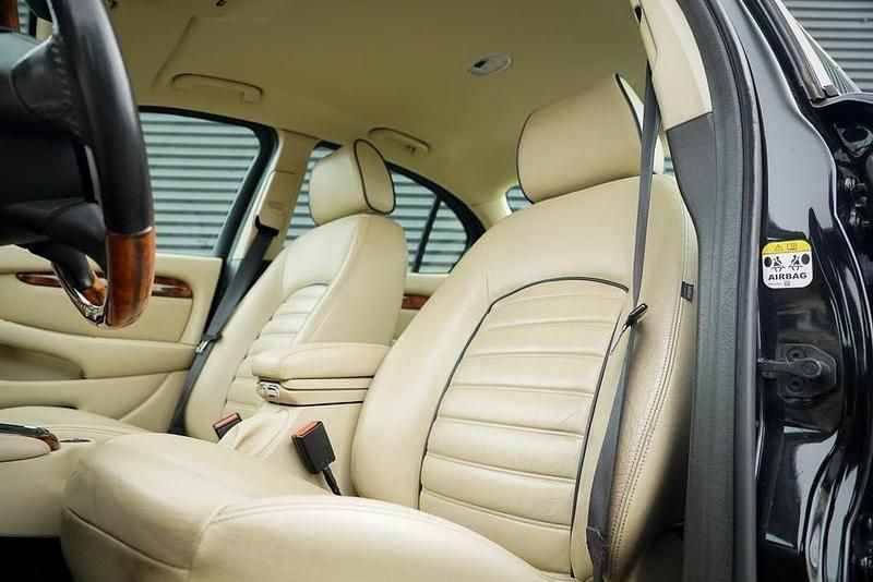Gebraucht Jaguar X-type 145 PS (106 kW) 2009 Schwarz Limousine