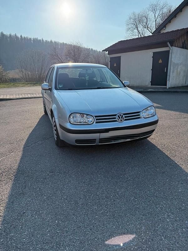 Gebraucht VW Golf IV 75 PS (55 kW) 2001 Silber Limousine