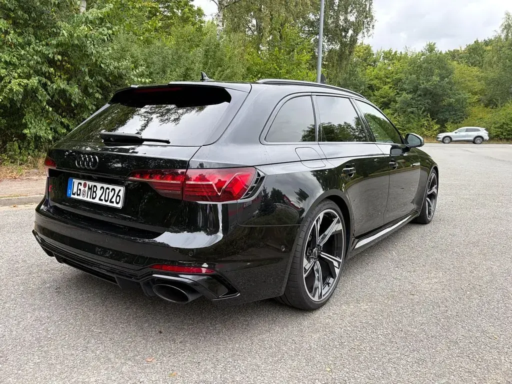 Gebraucht Audi RS4 Sport 450 PS (330 kW) 2022 Schwarz Kombi