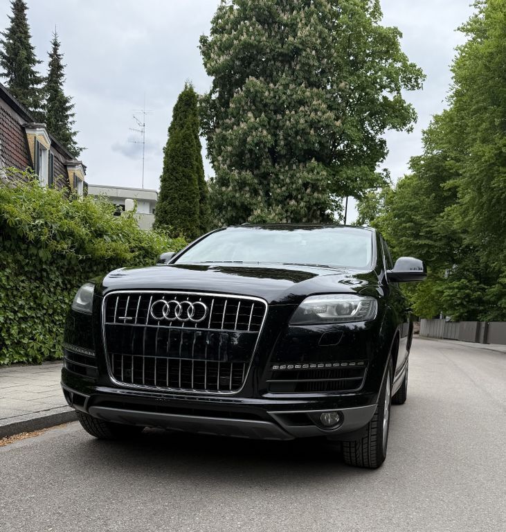 Schwarz Gebraucht 2012 Audi Q7 Comfort SUV | 14.618 € (Superpreis) - Bild 1/4