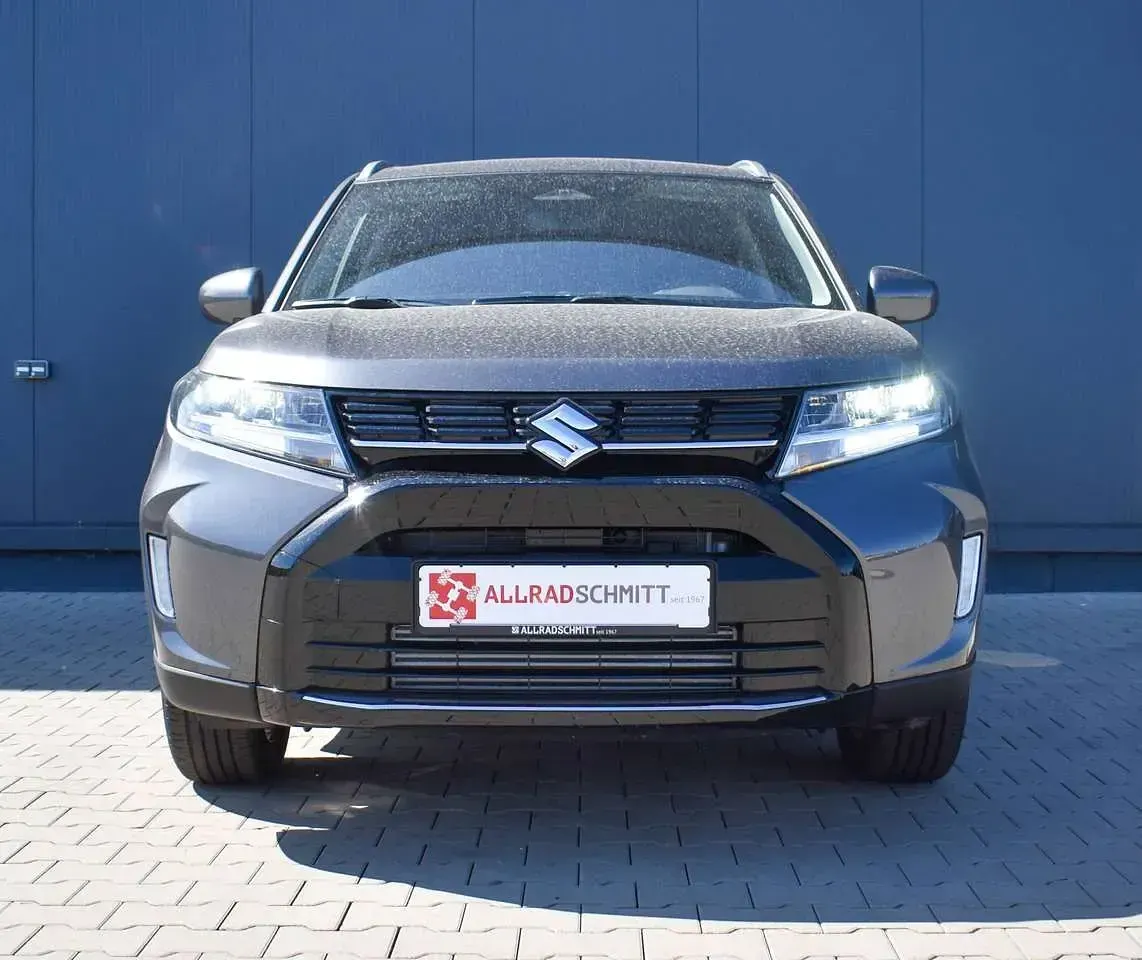Neu Suzuki Vitara Comfort 109 PS (80 kW) 2026 Grau SUV