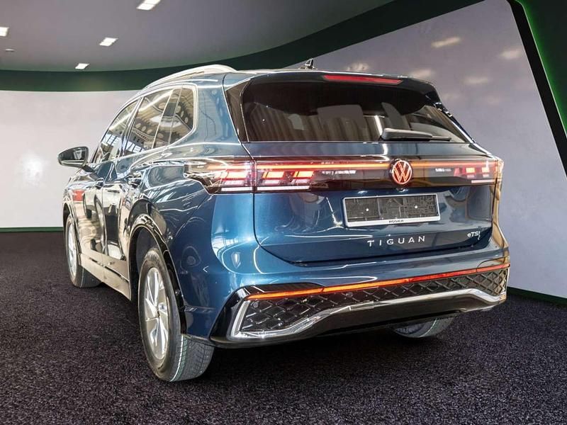 Neu VW Tiguan R-line 150 PS (110 kW) 2026 Nightshade blue SUV