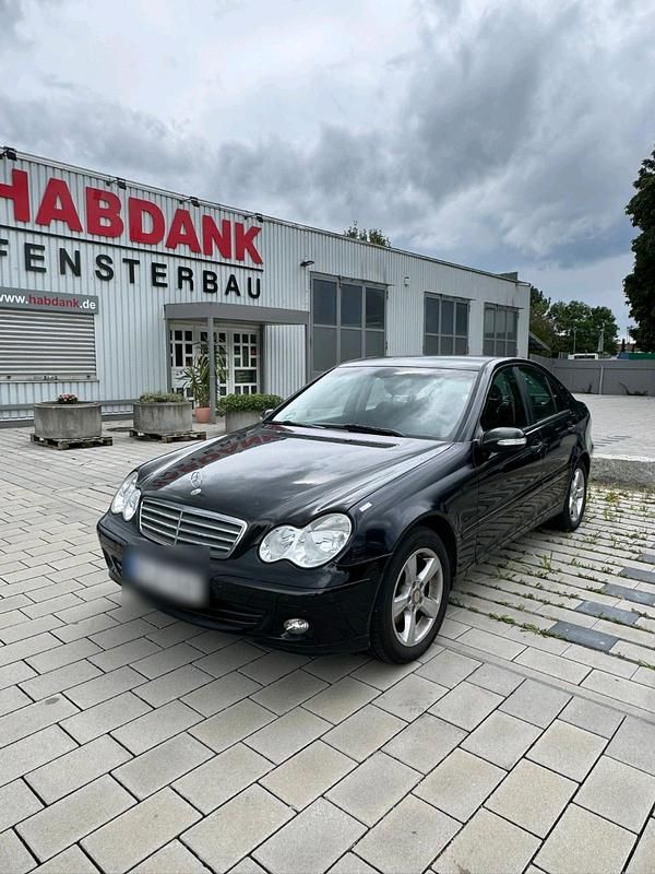 Gebraucht 2004 Mercedes C200 Limousine | 3.999 € (Fairer Preis) - Bild 1/4