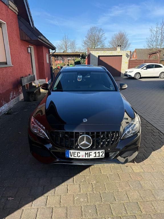 Gebraucht Mercedes C250 205 PS (150 kW) 2014 Schwarz Limousine