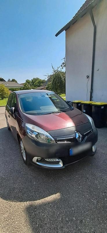Rot Gebraucht 2015 Renault Grand Scénic III Van / Kleinbus | 5.999 € (Guter Preis) - Bild 1/4