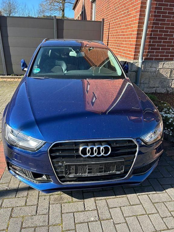 Gebraucht Audi A4 S-Line 150 PS (110 kW) 2014 Blau Kombi