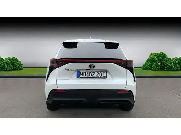 Gebraucht Toyota bZ4X Comfort 150 kW (204 PS) 2023 Weiß SUV