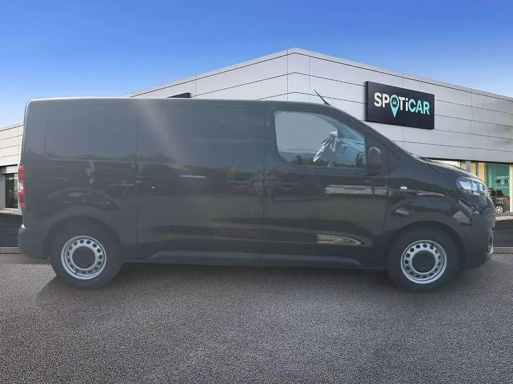 Neu Opel Vivaro-e Combi Edition 177 PS (130 kW) 2025 Lackierung schwarz perla nera Van / Kleinbus