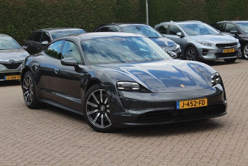 Grau Gebraucht 2020 Porsche Taycan 4S Performance Package Limousine | 52.999 € (Guter Preis) - Bild 1/4