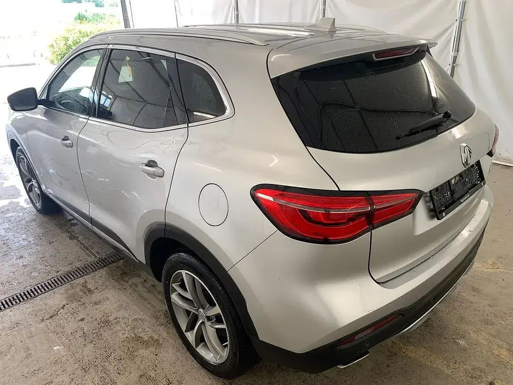 Gebraucht MG EHS Comfort 258 PS (189 kW) 2022 Medal silver metallic SUV